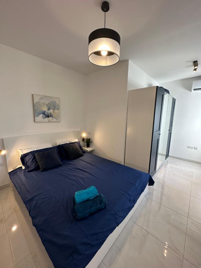 Sliema 2 Bedroom Penthouse Екстер'єр фото