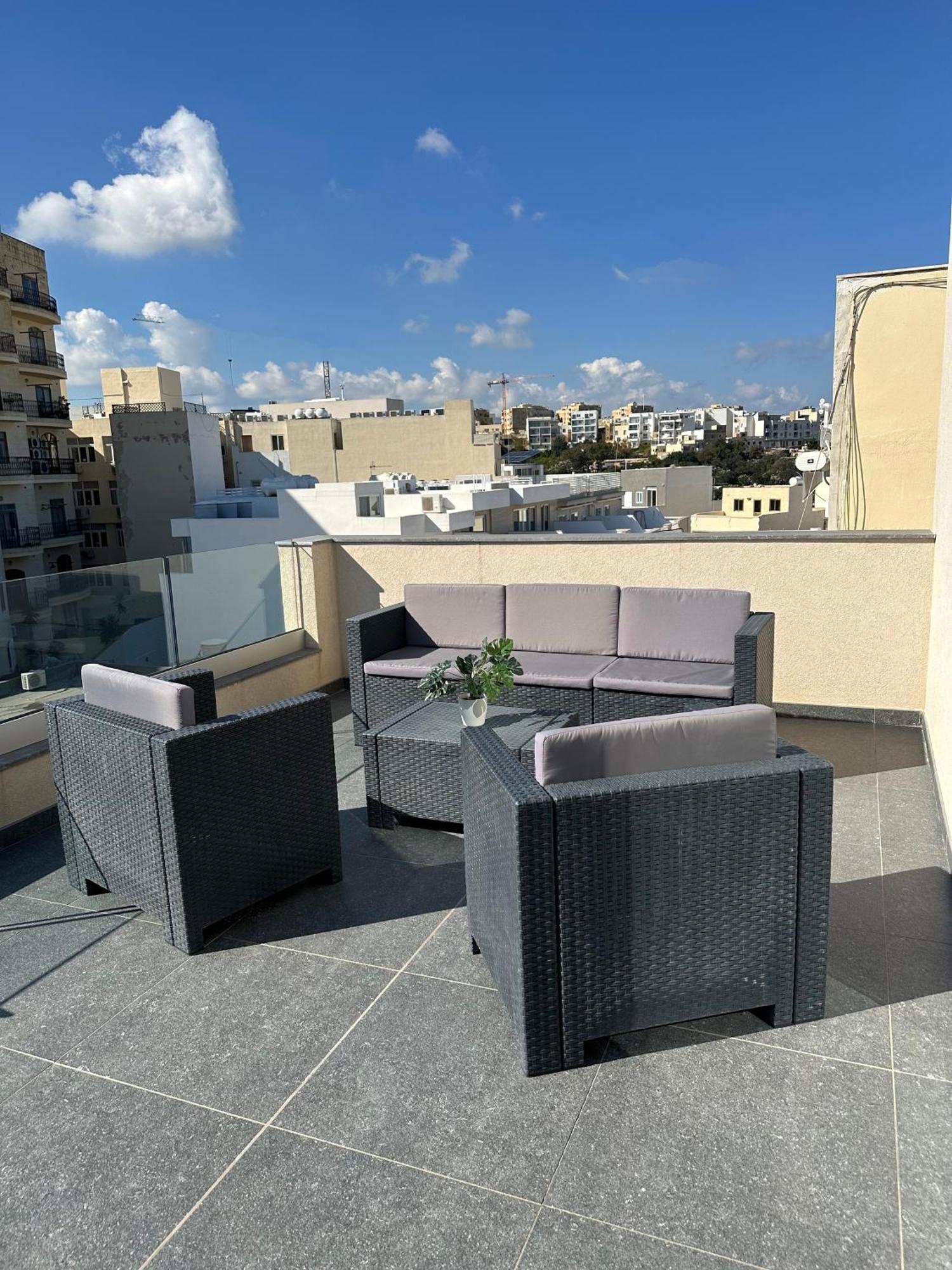 Sliema 2 Bedroom Penthouse Екстер'єр фото